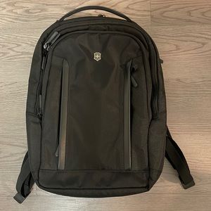 Victorinox Altmont Professional Compact Laptop Backpack